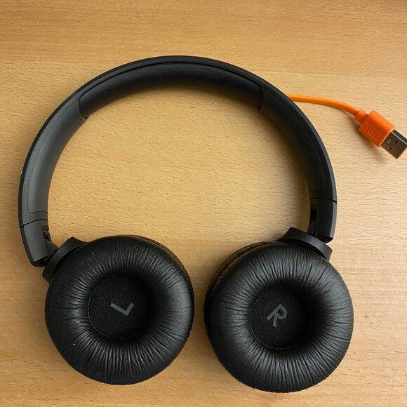 JBL Tune 510BT and USB-C Charging Cable - Picture 2 of 4